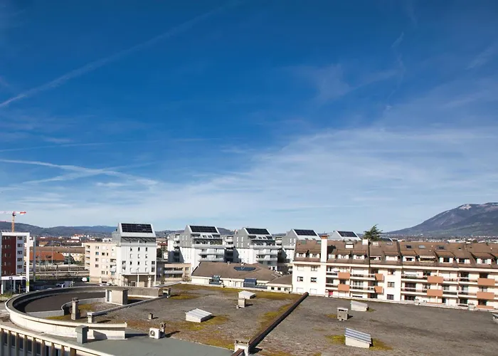 Le Sommet Citadin Avec Vue